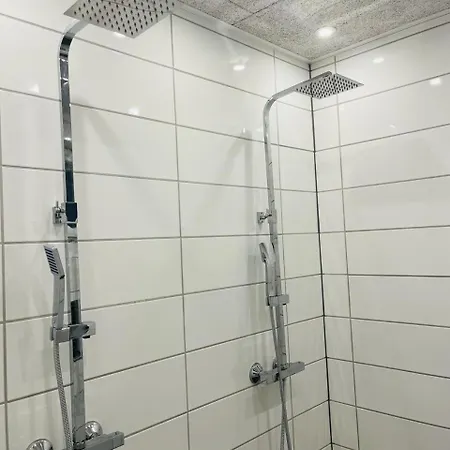 Private In Center Of Проживание в семье Биллунн